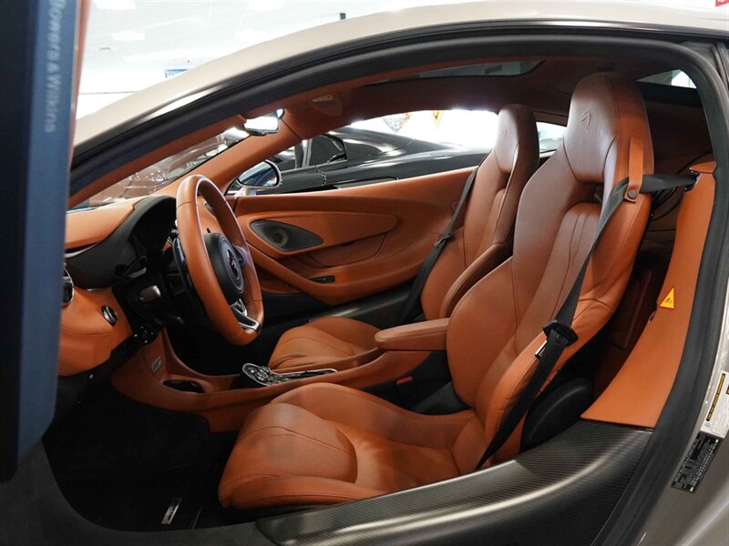 2017 McLaren 570GT - Photo 21 - Bonita Springs, FL 34134