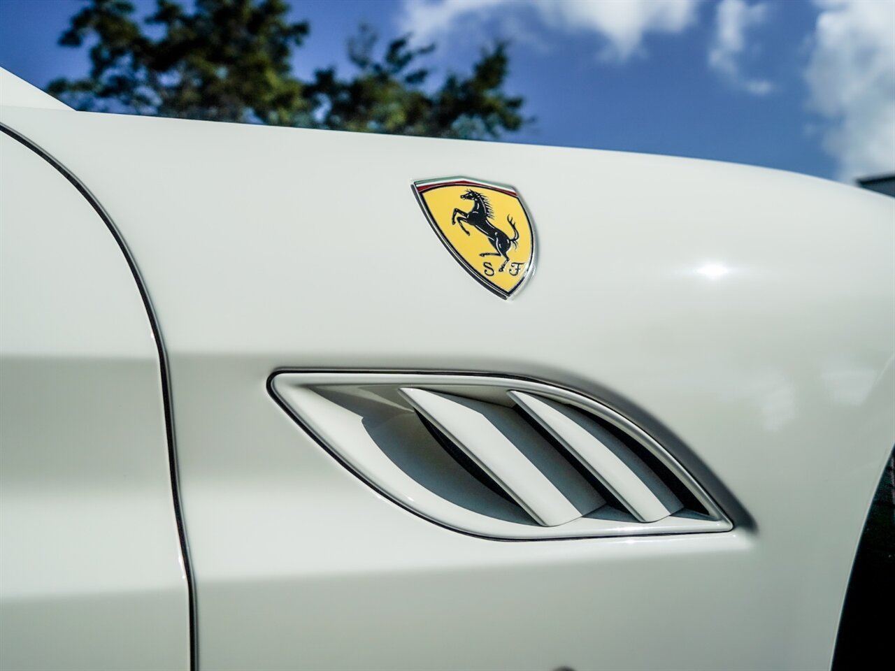 2014 Ferrari California   - Photo 10 - Bonita Springs, FL 34134