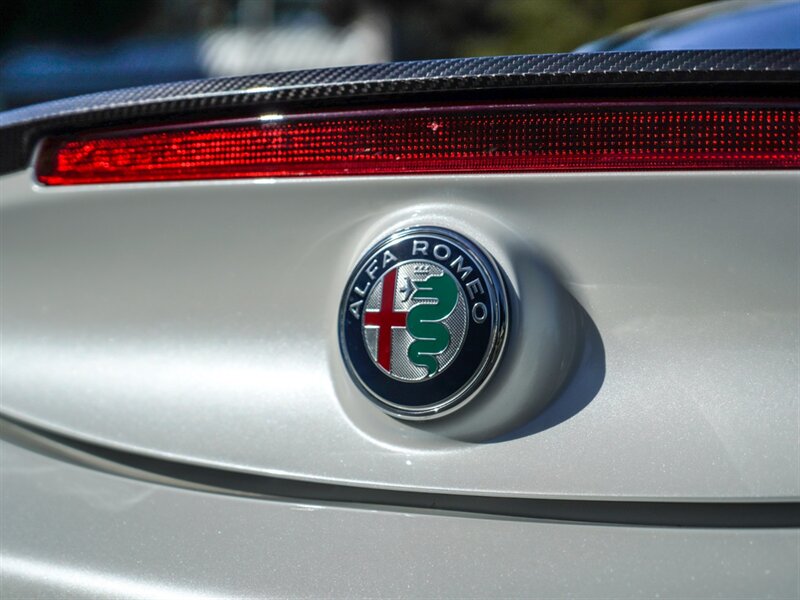 2017 Alfa Romeo 4C - Photo 34 - Bonita Springs, FL 34134