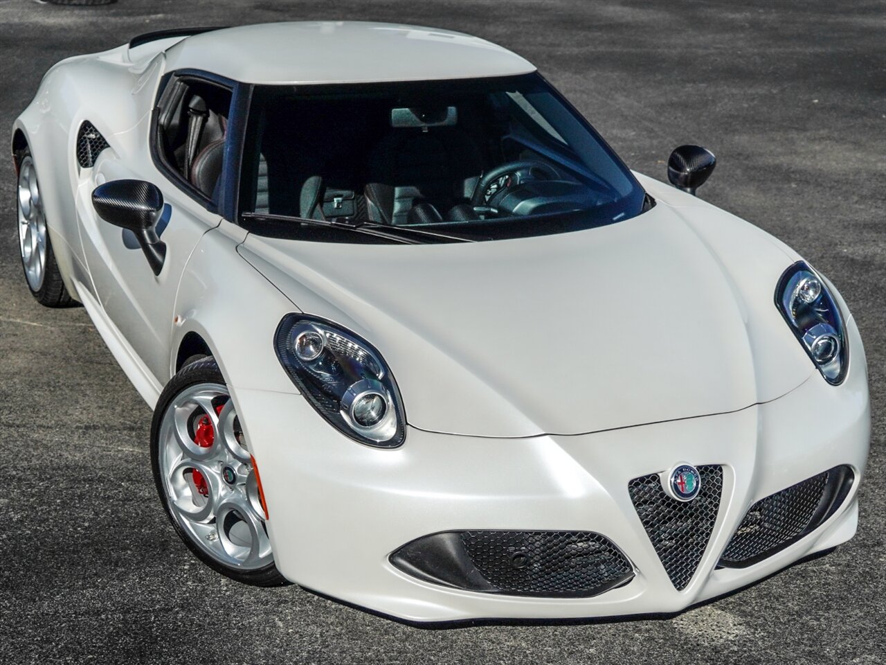 2017 Alfa Romeo 4C   - Photo 38 - Bonita Springs, FL 34134