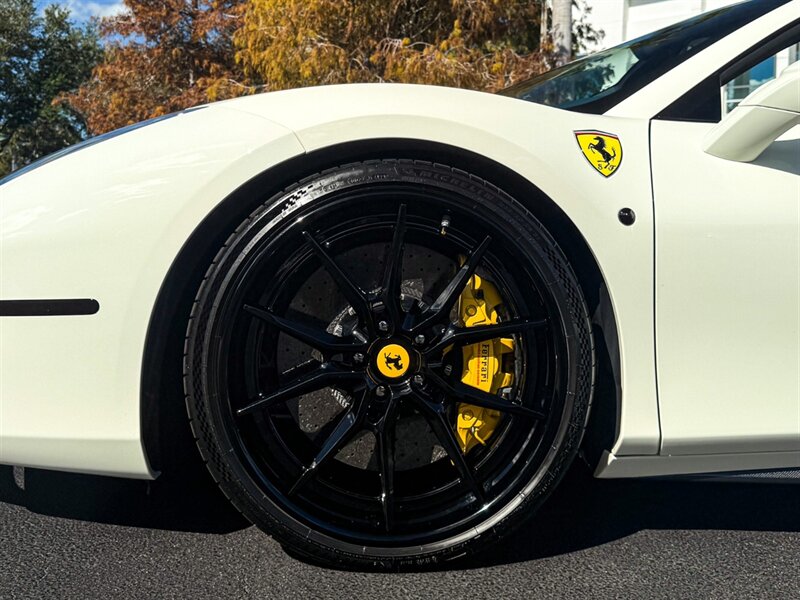 2018 Ferrari 488 Spider   - Photo 41 - Bonita Springs, FL 34134