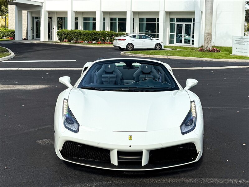 2018 Ferrari 488 Spider   - Photo 4 - Bonita Springs, FL 34134