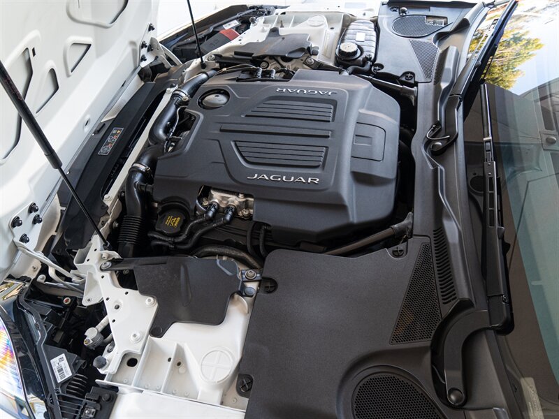 2018 Jaguar F-TYPE R-Dynamic - Photo 25 - Bonita Springs, FL 34134