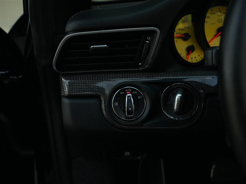 2015 Porsche 911 Turbo   - Photo 24 - Bonita Springs, FL 34134