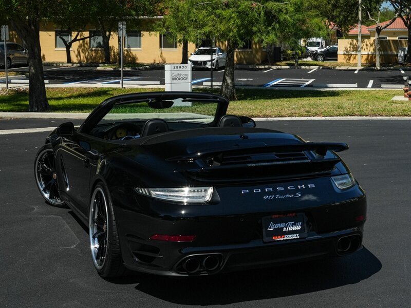 2015 Porsche 911 Turbo   - Photo 49 - Bonita Springs, FL 34134