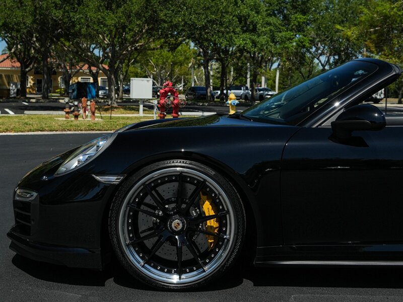 2015 Porsche 911 Turbo   - Photo 44 - Bonita Springs, FL 34134