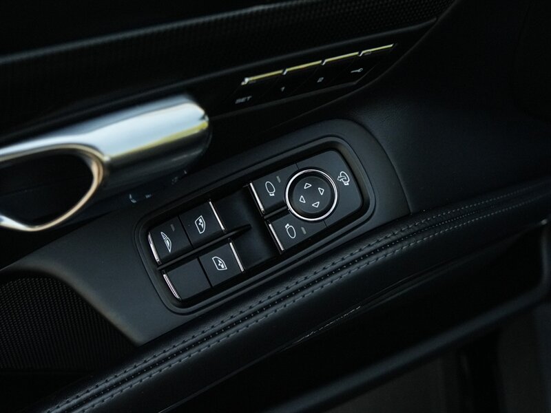 2015 Porsche 911 Turbo   - Photo 29 - Bonita Springs, FL 34134