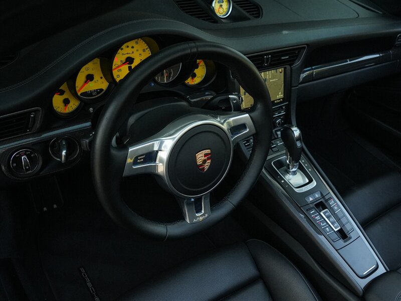 2015 Porsche 911 Turbo   - Photo 33 - Bonita Springs, FL 34134