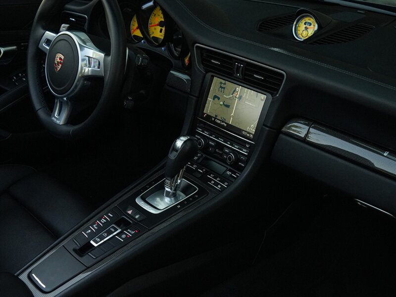 2015 Porsche 911 Turbo   - Photo 36 - Bonita Springs, FL 34134