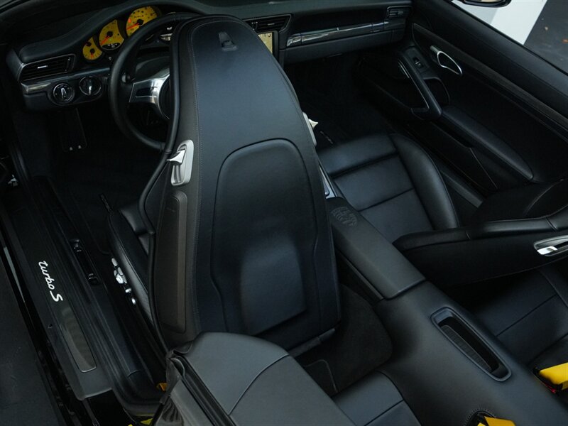 2015 Porsche 911 Turbo   - Photo 25 - Bonita Springs, FL 34134