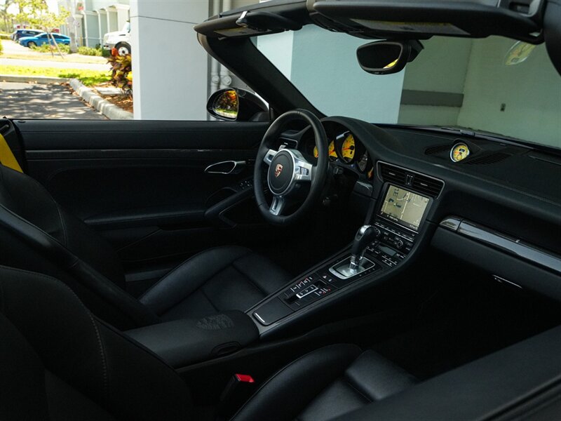 2015 Porsche 911 Turbo   - Photo 32 - Bonita Springs, FL 34134