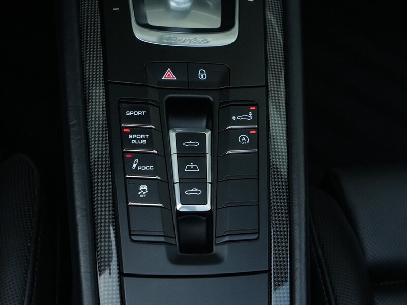 2015 Porsche 911 Turbo   - Photo 20 - Bonita Springs, FL 34134