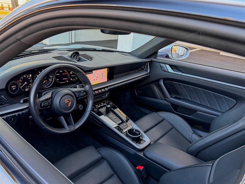 2024 Porsche 911 Carrera S   - Photo 2 - Bonita Springs, FL 34134