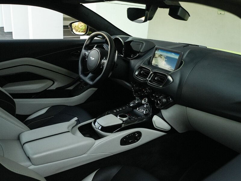 2023 Aston Martin Vantage V12 - Photo 26 - Bonita Springs, FL 34134