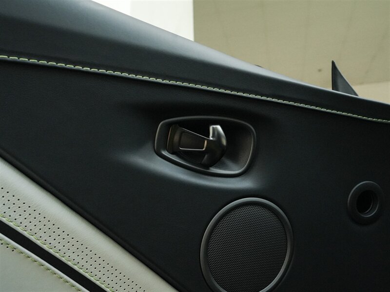 2023 Aston Martin Vantage V12 - Photo 23 - Bonita Springs, FL 34134
