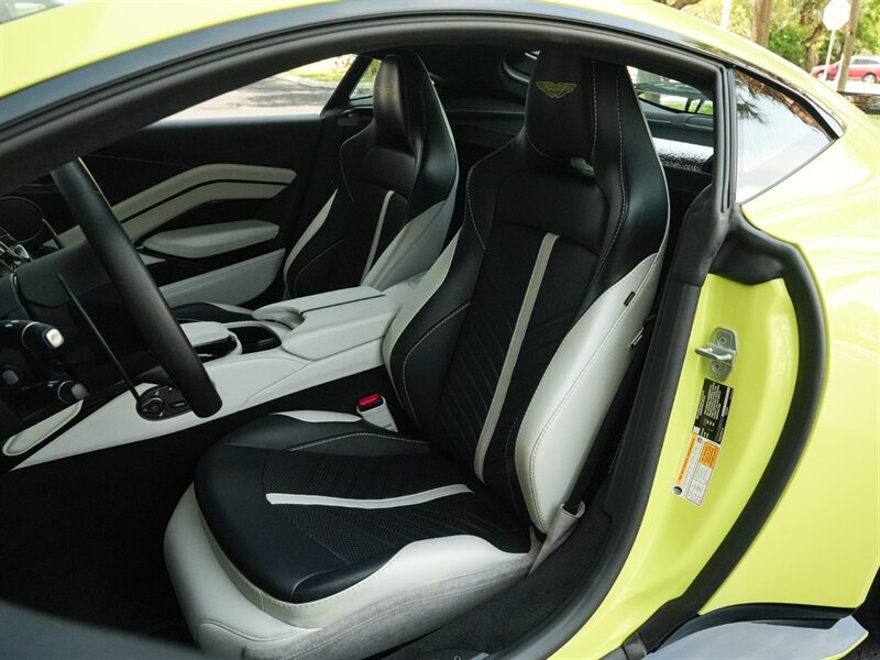2023 Aston Martin Vantage V12 - Photo 19 - Bonita Springs, FL 34134