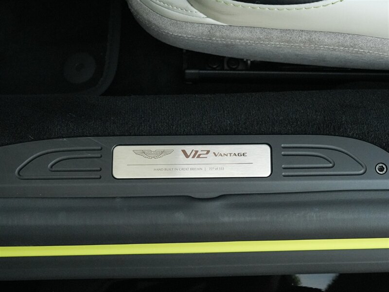 2023 Aston Martin Vantage V12 - Photo 25 - Bonita Springs, FL 34134