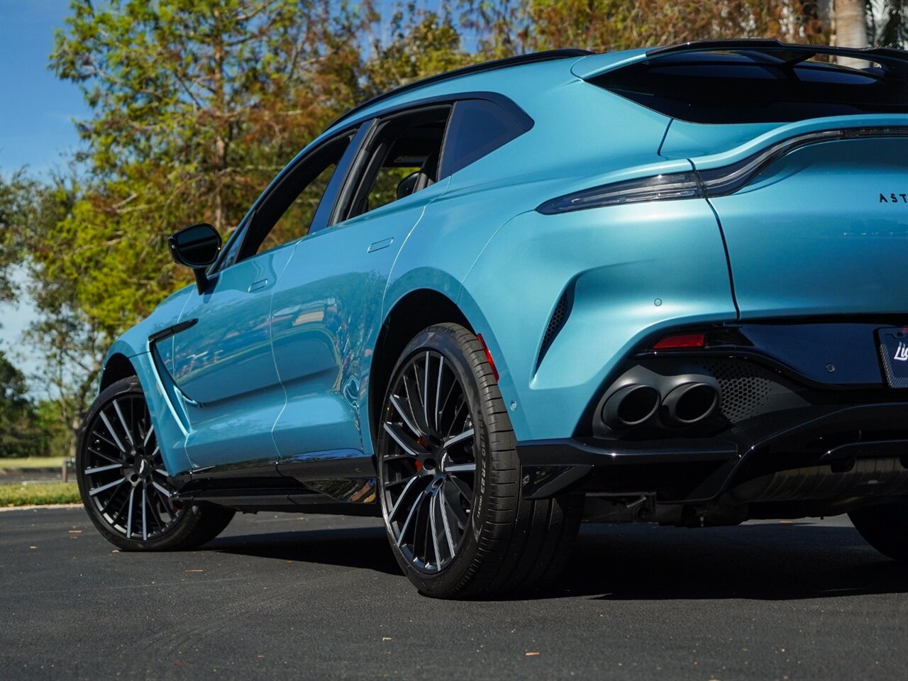 2023 Aston Martin DBX 707   - Photo 55 - Bonita Springs, FL 34134