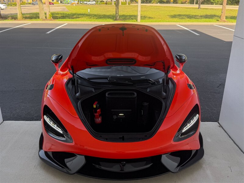 2021 McLaren 765LT - Photo 33 - Bonita Springs, FL 34134
