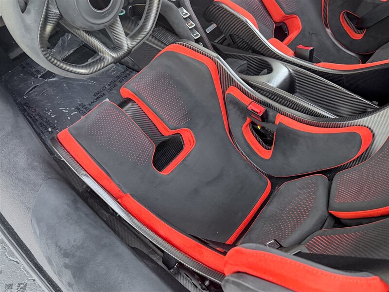 2021 McLaren 765LT - Photo 23 - Bonita Springs, FL 34134