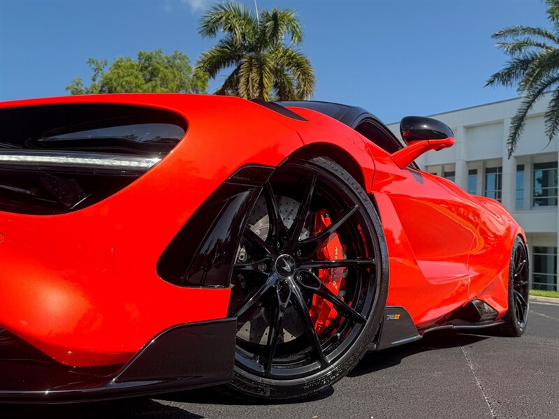 2021 McLaren 765LT - Photo 12 - Bonita Springs, FL 34134