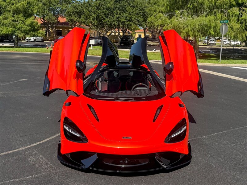 2021 McLaren 765LT - Photo 5 - Bonita Springs, FL 34134