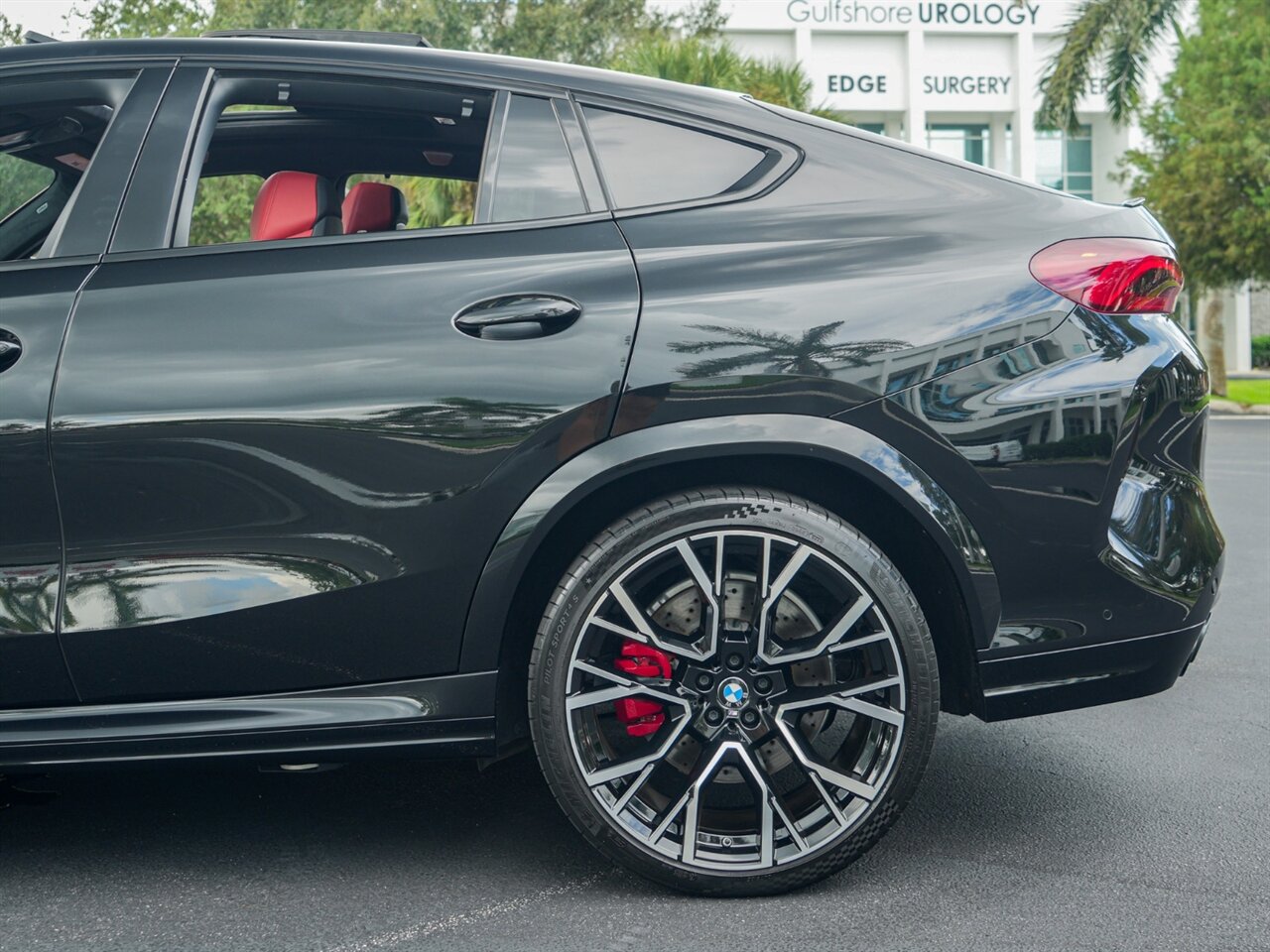 2021 BMW X6 M - Photo 53 - Bonita Springs, FL 34134
