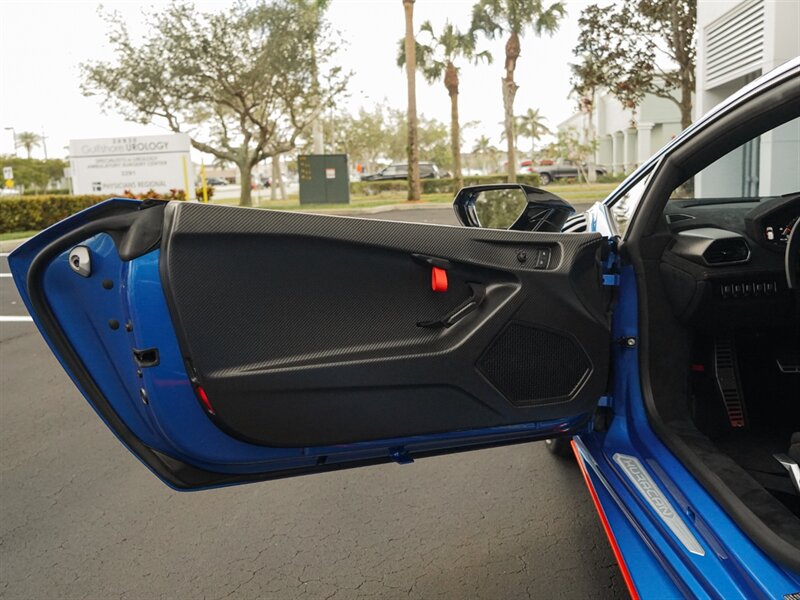 2022 Lamborghini Huracan STO - Photo 21 - Bonita Springs, FL 34134