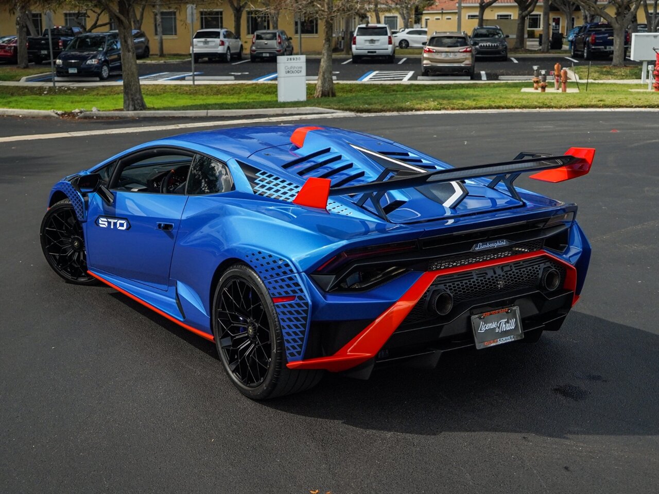 2022 Lamborghini Huracan STO   - Photo 41 - Bonita Springs, FL 34134