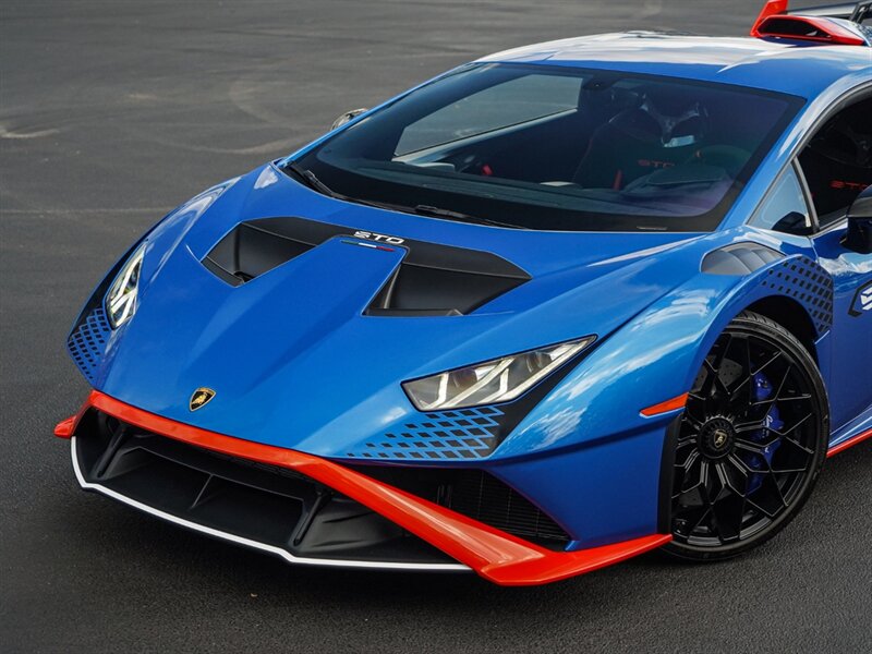 2022 Lamborghini Huracan STO - Photo 9 - Bonita Springs, FL 34134
