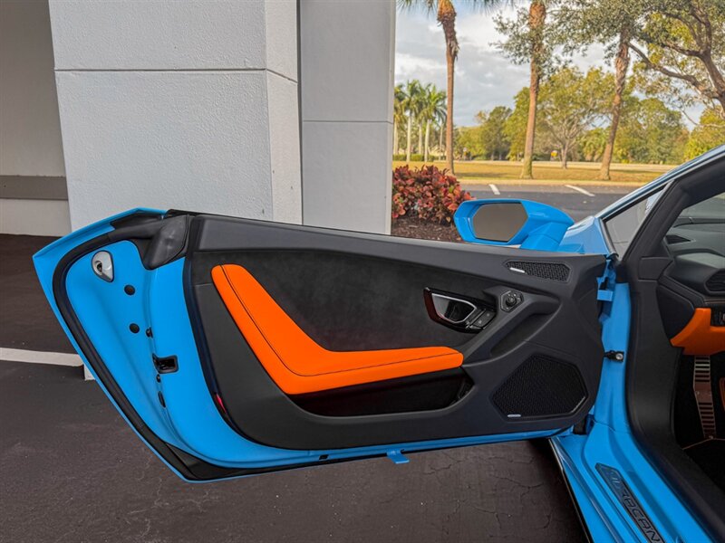 2022 Lamborghini Huracan EVO   - Photo 25 - Bonita Springs, FL 34134
