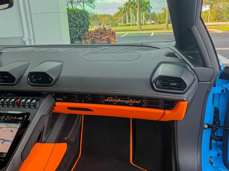 2022 Lamborghini Huracan EVO   - Photo 38 - Bonita Springs, FL 34134