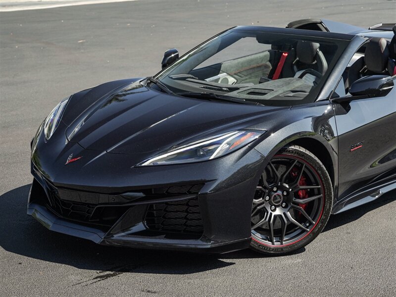 2023 Chevrolet Corvette Z06 70th Anniversary Convertible - Photo 10 - Bonita Springs, FL 34134