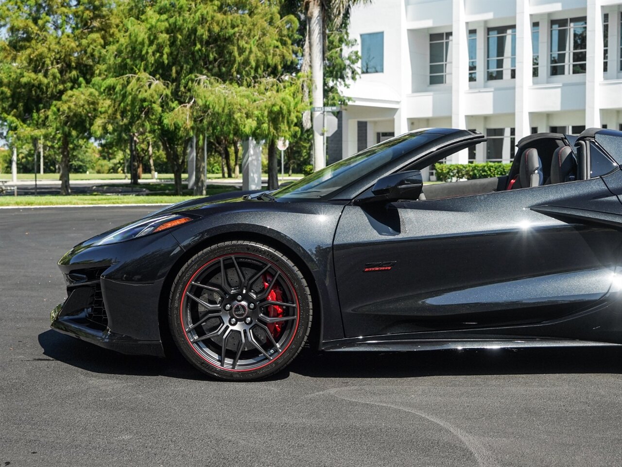 2023 Chevrolet Corvette Z06 70th Anniversary Convertible   - Photo 38 - Bonita Springs, FL 34134