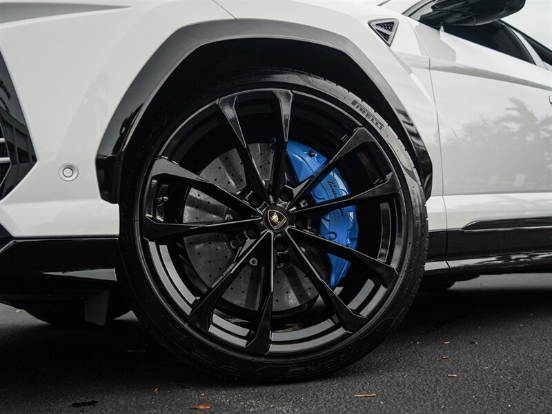 2020 Lamborghini Urus   - Photo 10 - Bonita Springs, FL 34134