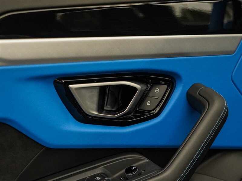 2020 Lamborghini Urus   - Photo 23 - Bonita Springs, FL 34134