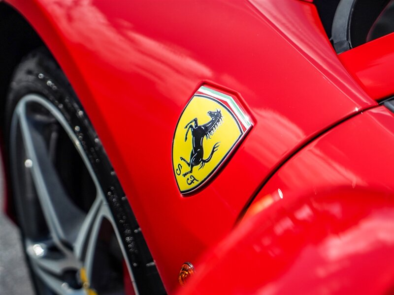 2013 Ferrari 458 Spider - Photo 10 - Bonita Springs, FL 34134