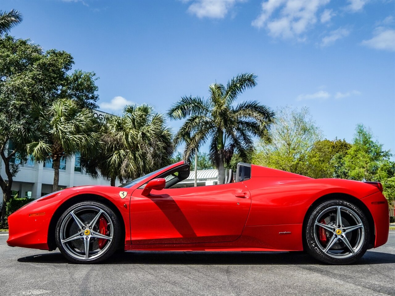 2013 Ferrari 458 Spider   - Photo 28 - Bonita Springs, FL 34134