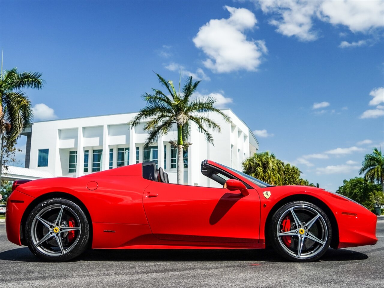 2013 Ferrari 458 Spider   - Photo 38 - Bonita Springs, FL 34134