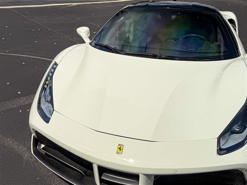 2017 Ferrari 488 GTB   - Photo 5 - Bonita Springs, FL 34134