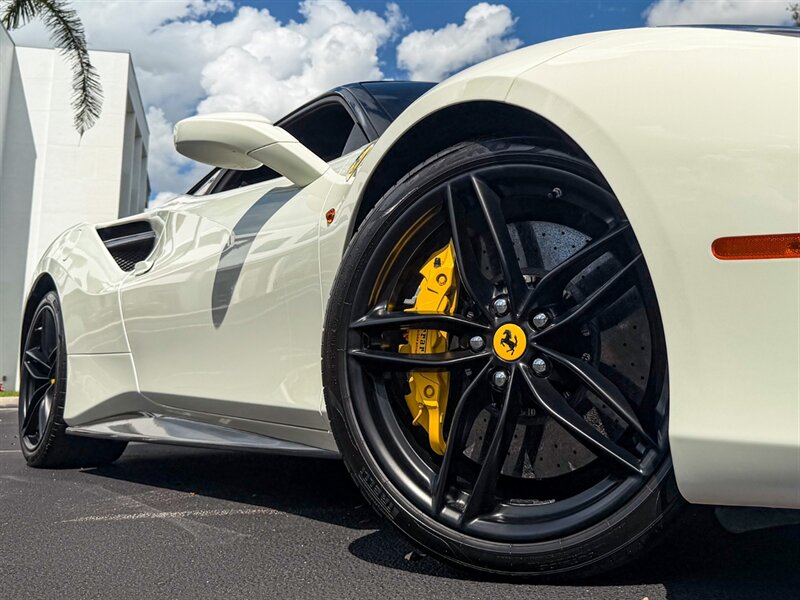 2017 Ferrari 488 GTB   - Photo 75 - Bonita Springs, FL 34134
