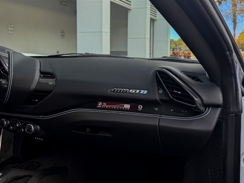 2017 Ferrari 488 GTB   - Photo 37 - Bonita Springs, FL 34134