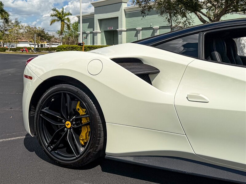 2017 Ferrari 488 GTB   - Photo 70 - Bonita Springs, FL 34134