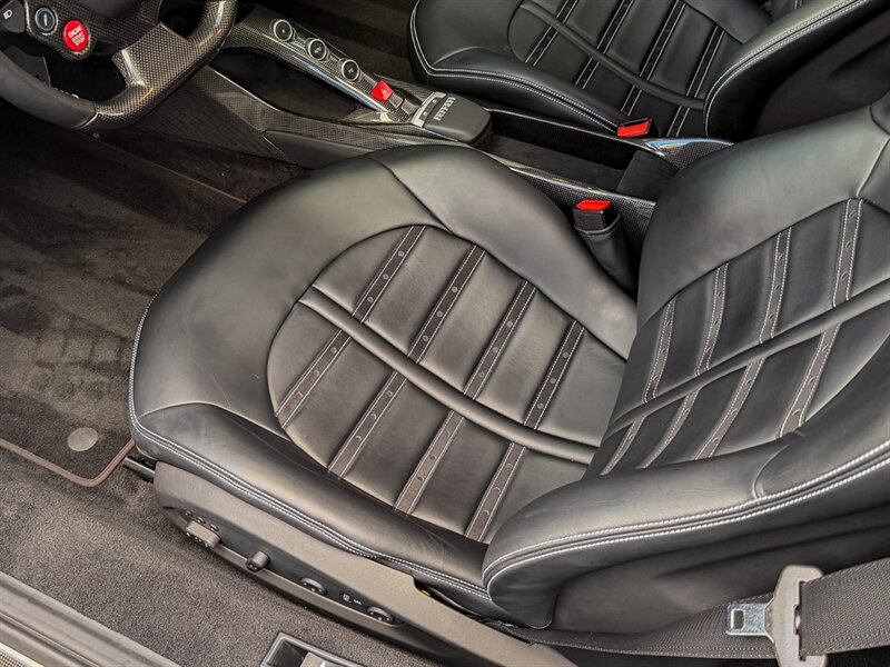 2017 Ferrari 488 GTB   - Photo 25 - Bonita Springs, FL 34134