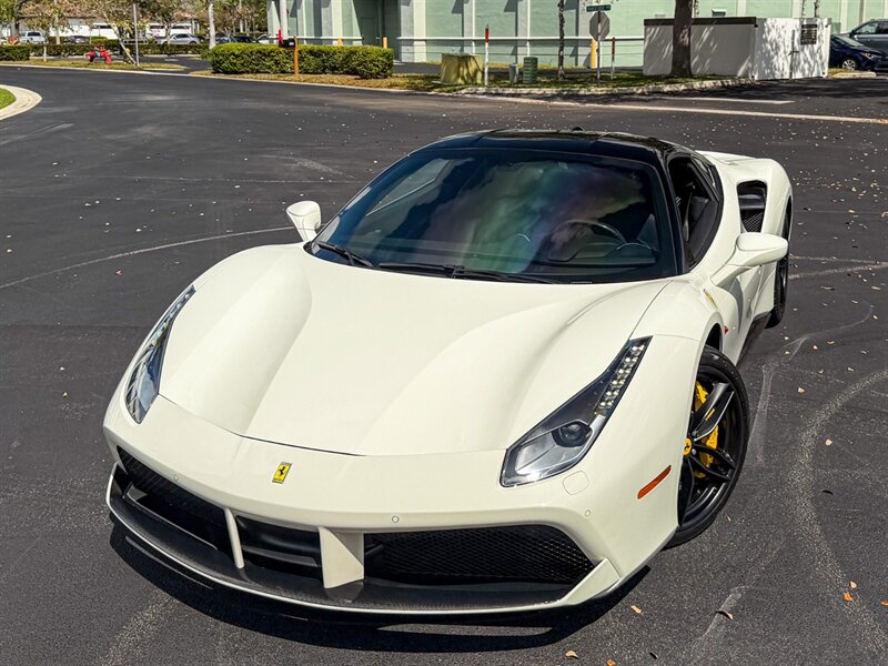 2017 Ferrari 488 GTB   - Photo 8 - Bonita Springs, FL 34134