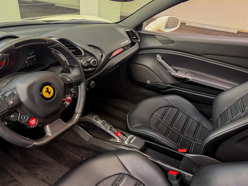 2017 Ferrari 488 GTB   - Photo 15 - Bonita Springs, FL 34134