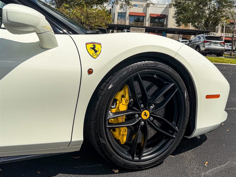 2017 Ferrari 488 GTB   - Photo 69 - Bonita Springs, FL 34134