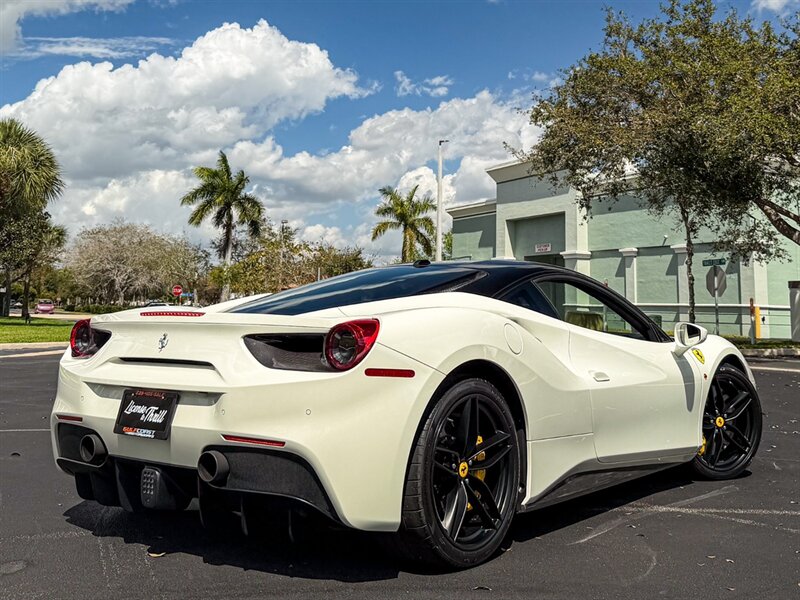 2017 Ferrari 488 GTB   - Photo 63 - Bonita Springs, FL 34134