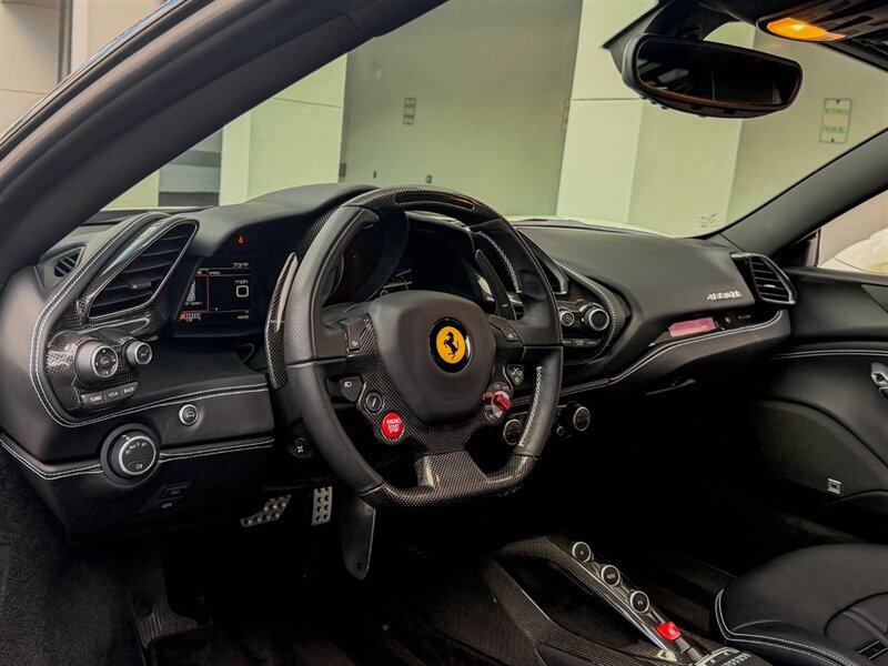 2017 Ferrari 488 GTB   - Photo 13 - Bonita Springs, FL 34134