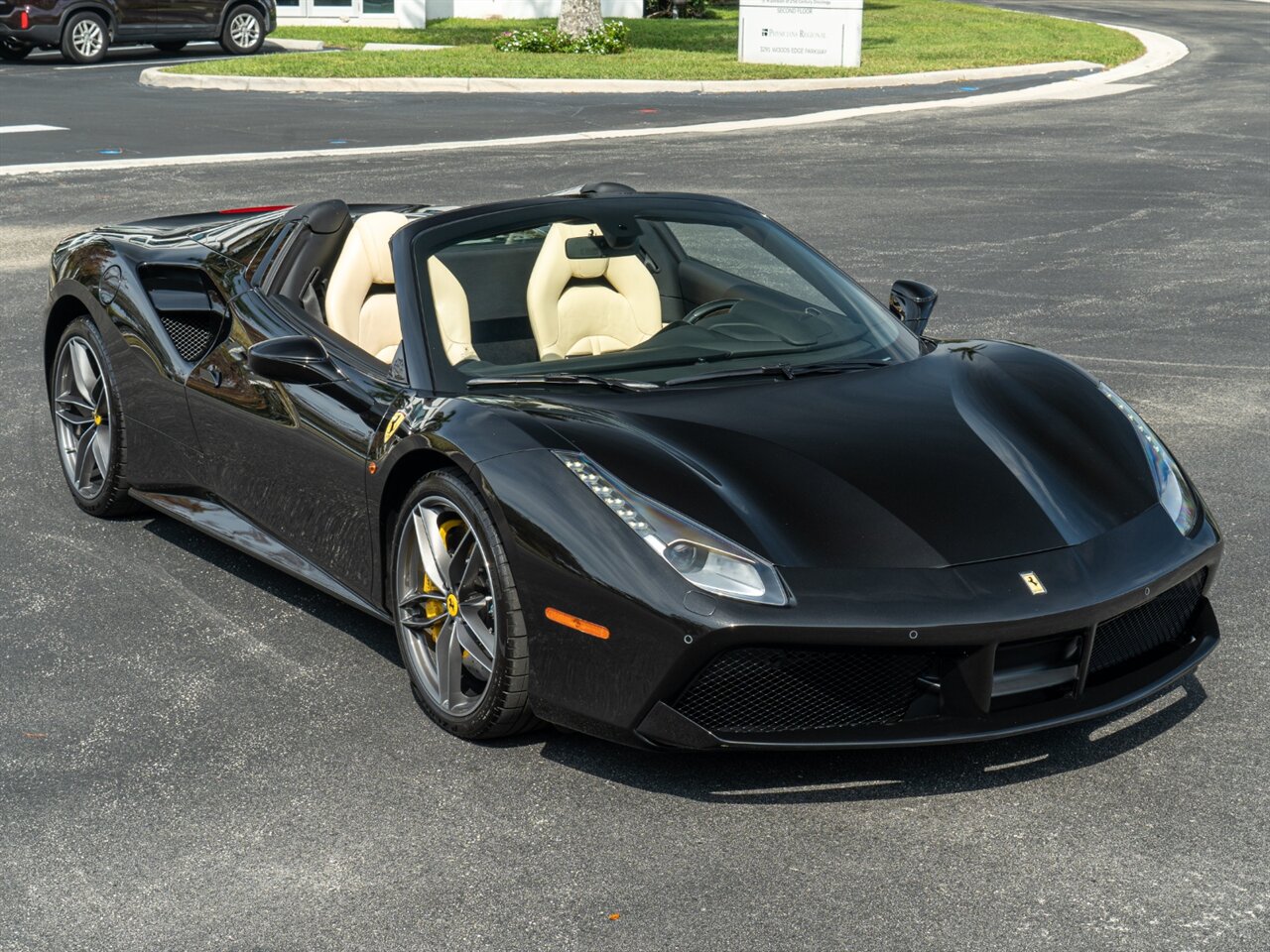 2017 Ferrari 488 Spider   - Photo 11 - Bonita Springs, FL 34134